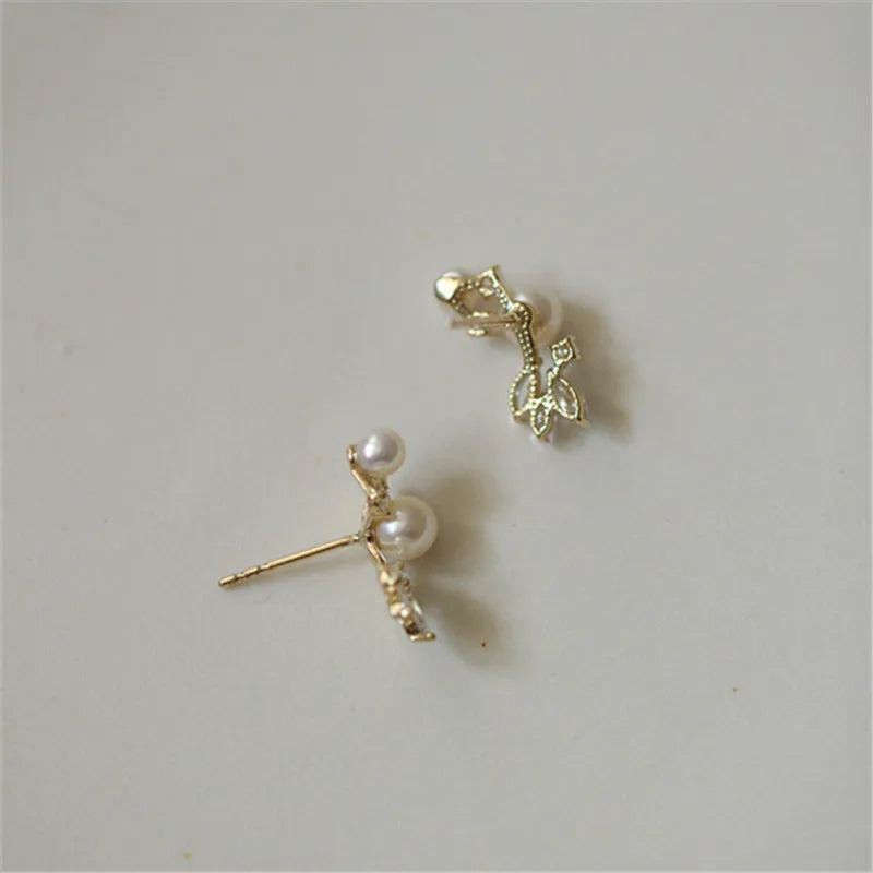 Plated Women French Retro Pearl Zircon Earring