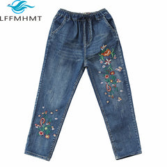 Women's Denim Pants Vintage Flower Embroidery Casual Loose