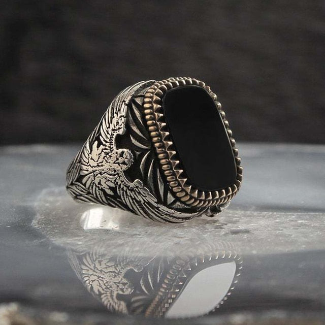 Classic Ring Fashion Metal Gold Color Inlaid Black Stone