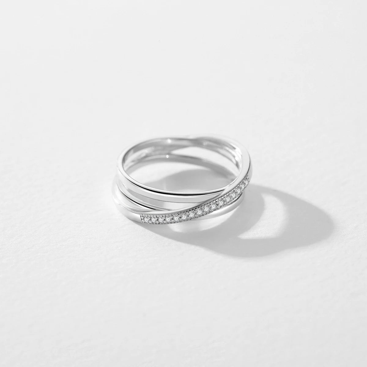 Geometric Smooth Pave Setting Finger Ring