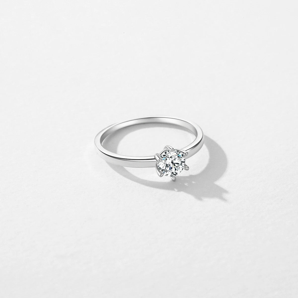 Minimalist Sterling Silver Shining Clear Zircon Ring Platinum Plated