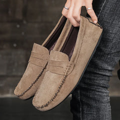 Fashion Lightweight Suede Men Casual Shoes Lazy Shoes Slip-on