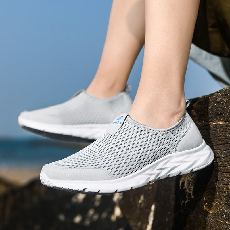 Casual Shoes Breathable Sneakers Men Outdoor Shoes Comforable Slip-On