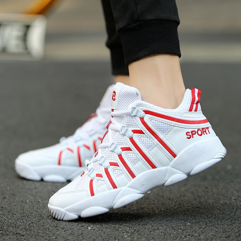 Men Sneakers Split Casual Shoes Breathable Walking Footwear Shoes Flats