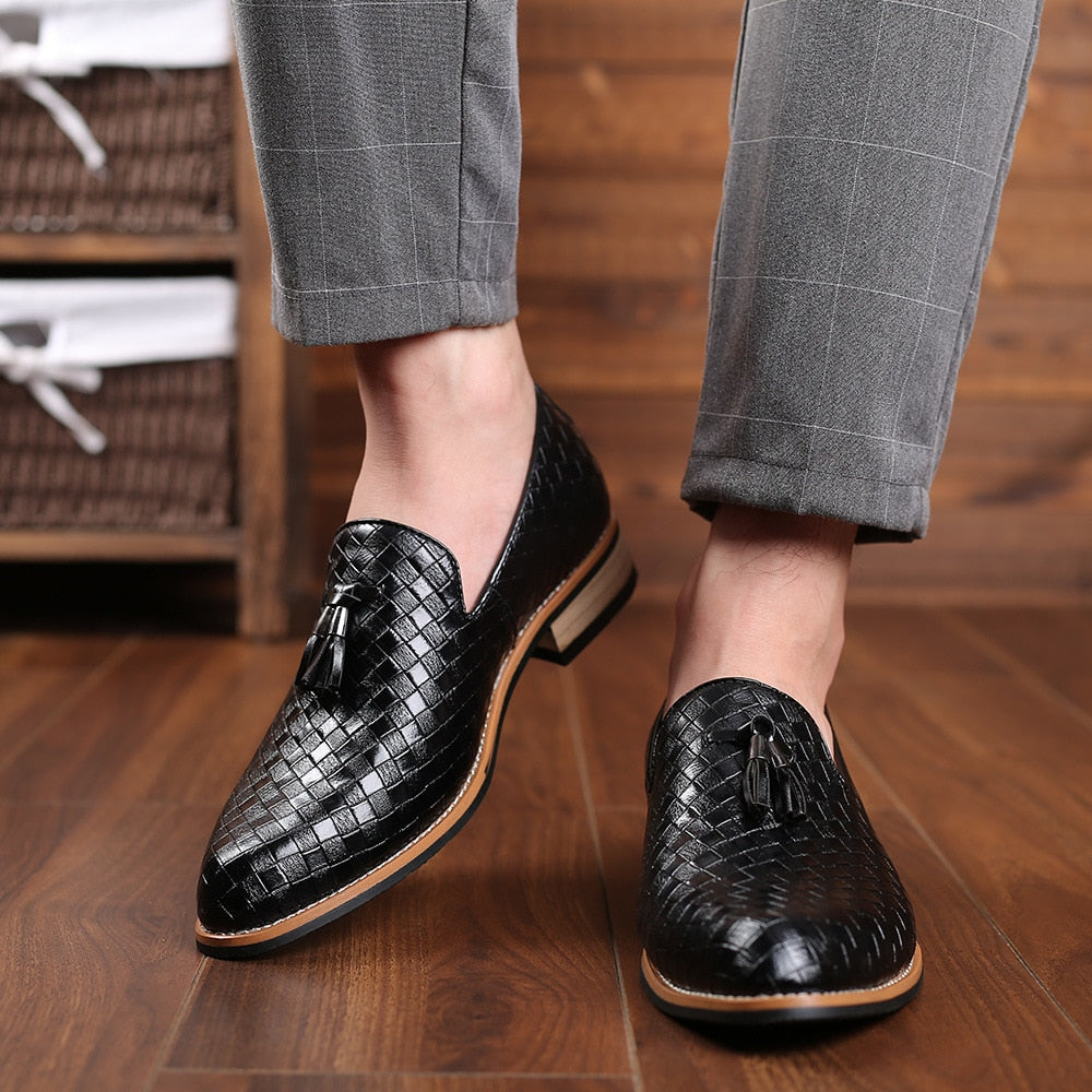 Men Formal Dress Shoes Tassel Formal Loafers Classic Slip On shoes