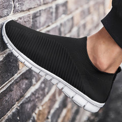 Men Walking Shoes Lightweight Breathable Casual Shoes Flats Slip-on Shoes