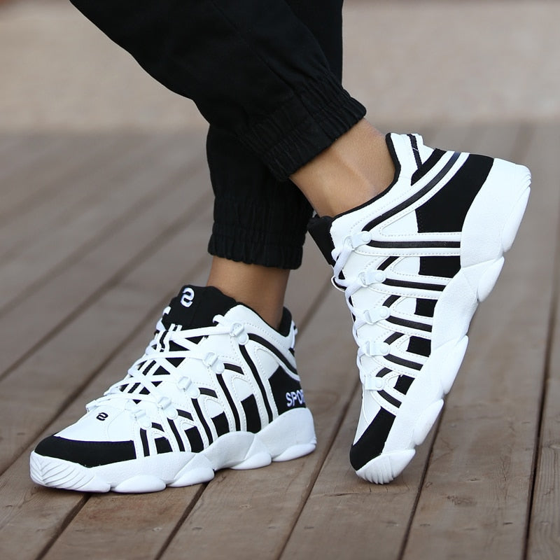 Men Sneakers Split Casual Shoes Breathable Walking Footwear Shoes Flats