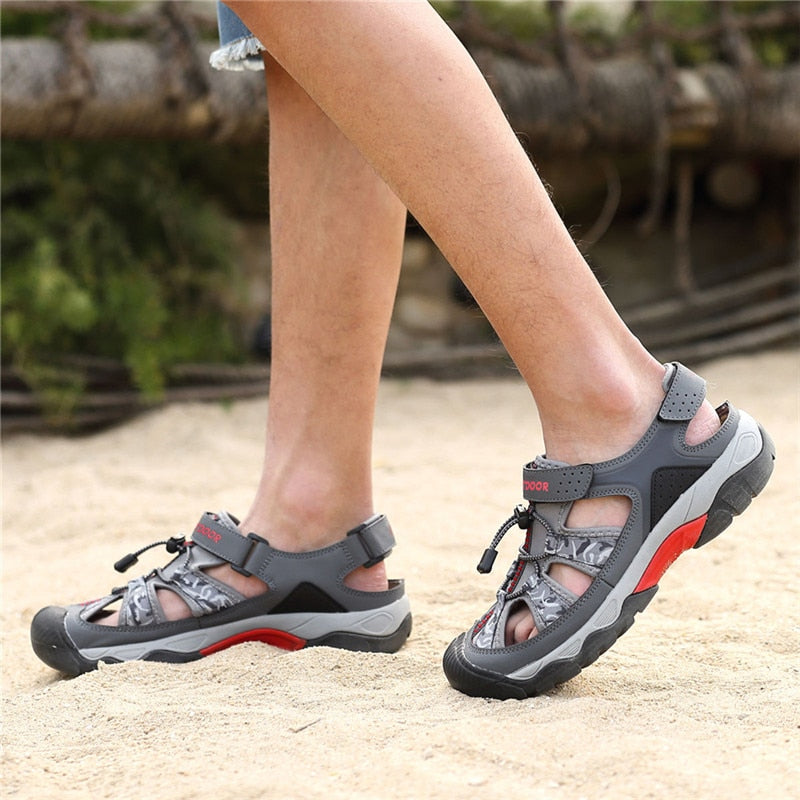 Classic Men Sandals Beach Breathable Flat Sandals Outdoor Non-slip Shoes