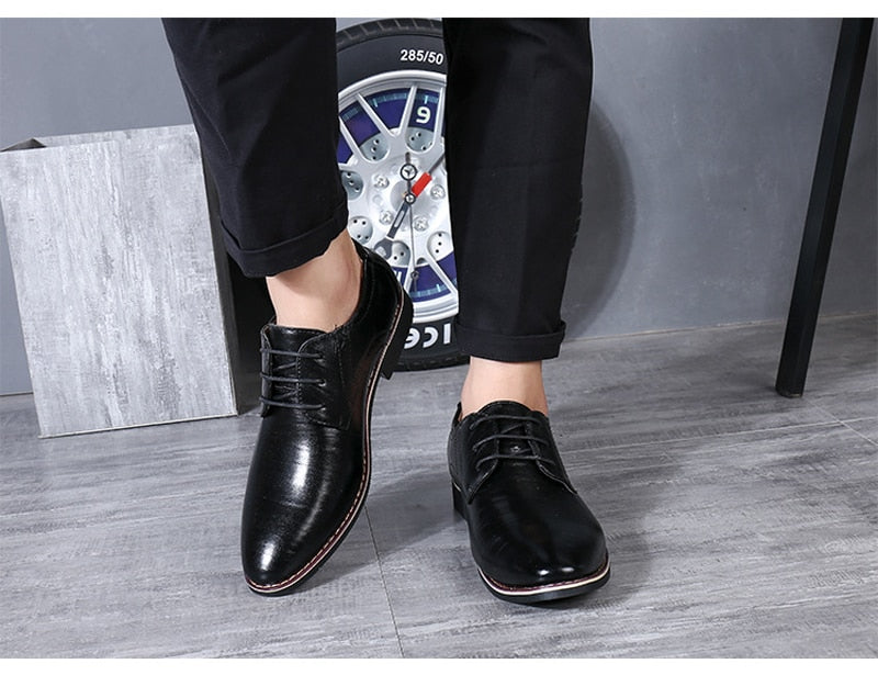 Men Oxfords Shoes Comfortable Formal Dress Flats Lace-Up Bullock Business Shoes