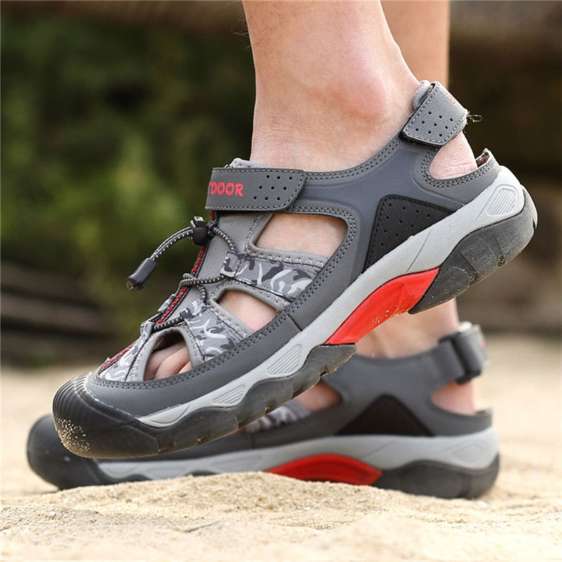 Classic Men Sandals Beach Breathable Flat Sandals Outdoor Non-slip Shoes