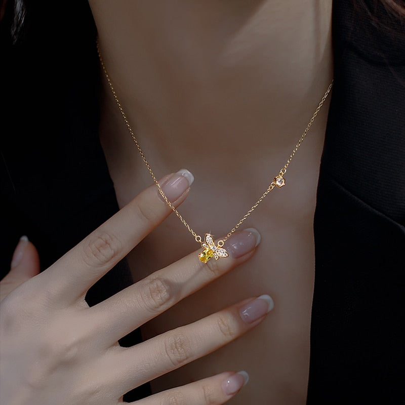 Bee Necklace Ladies Simple Clavicle Chain Shiny Zircon Necklace