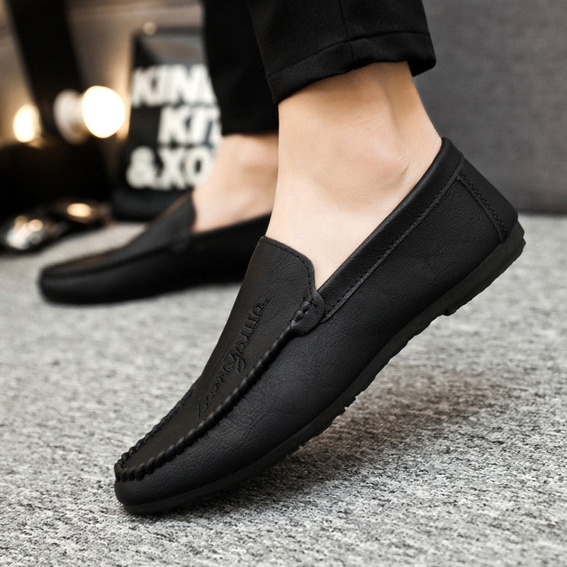 Men Loafers Comfortable Flat Casual Shoes Breathable Slip-On Soft Driving Shoes