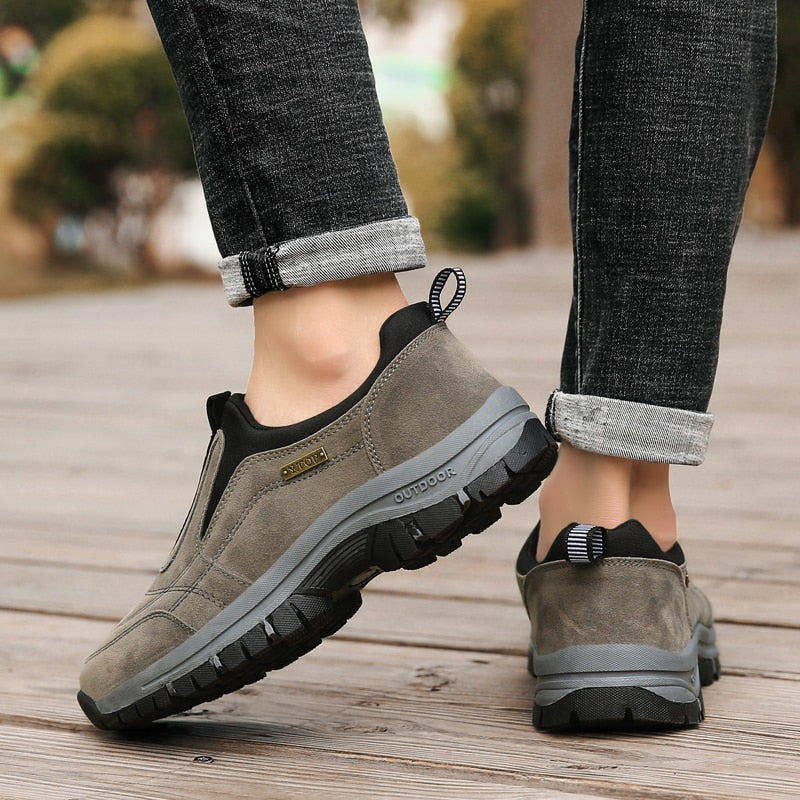 Men Sneakers Slip On Casual Shoes Breathable Anti-skid Walking Footwear