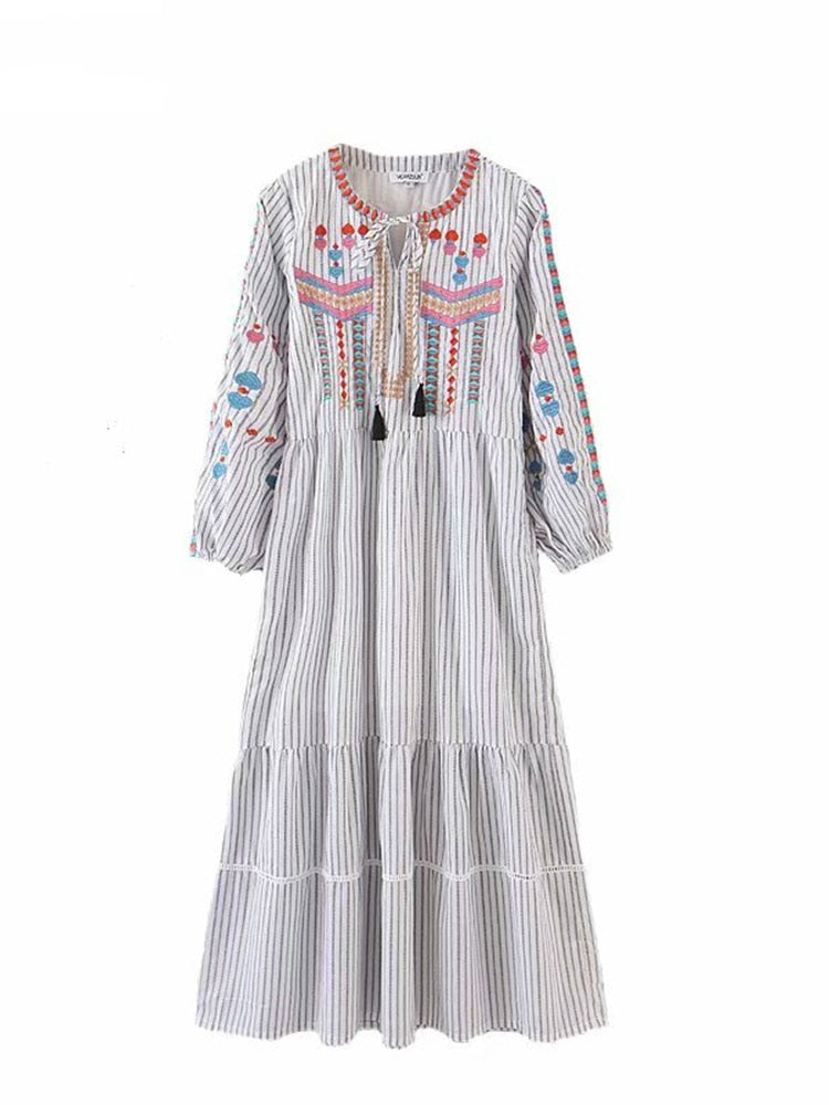 Vintage Chic Women Striped Floral Embroidery Wrist Sleeve Beach Dress