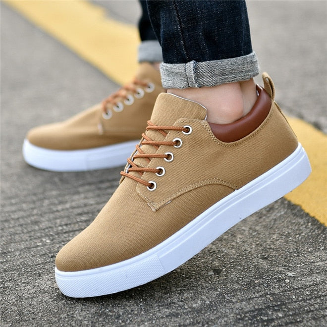 Mens Casual shoes Lightweight sneakers Breathable flat Footwear