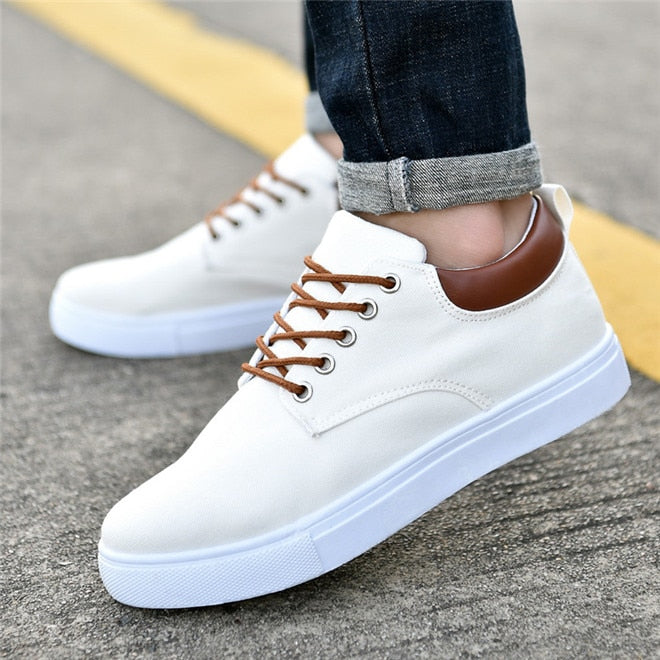 Mens Casual shoes Lightweight sneakers Breathable flat Footwear