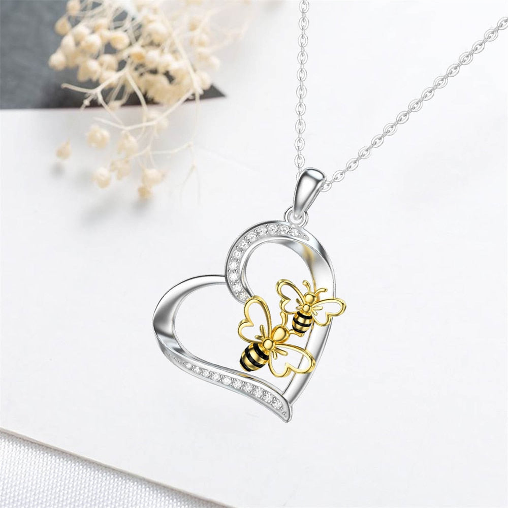 Creative Love Heart Inlaid Crystal Bees Design Necklace